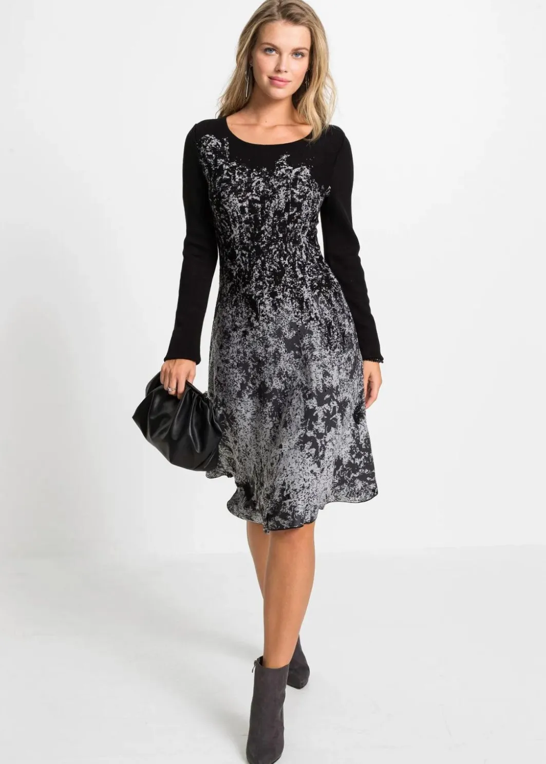 Damen bonprix Bekleidung·Umstandsmode|Bekleidung·Pullover & Strickjacken|Ausgestelltes Jacquard-Strickkleid
