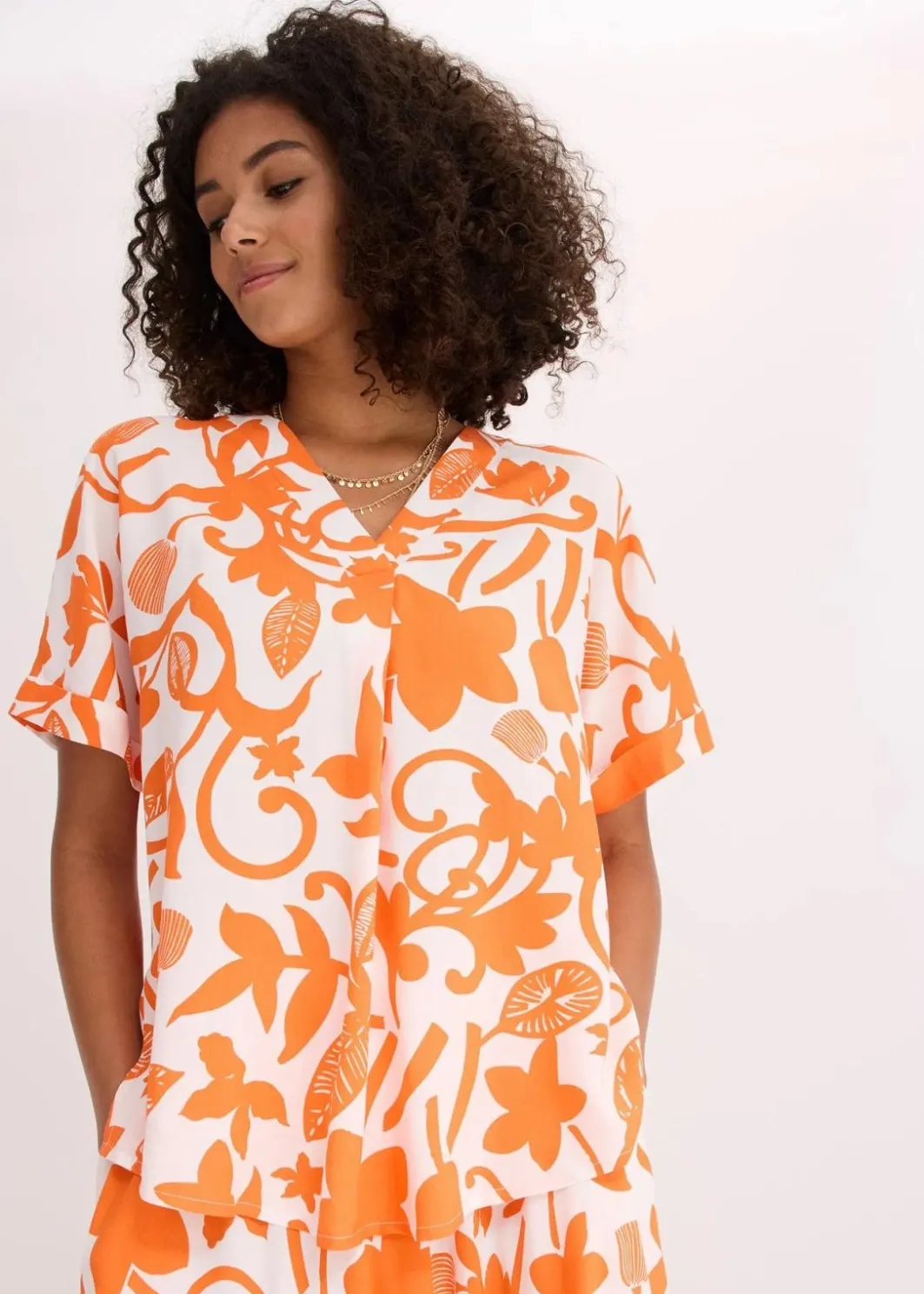 Damen bonprix Bekleidung·Jacken & Mäntel|Blusen & Tuniken|bedruckte Tunikabluse aus fließender Viskose