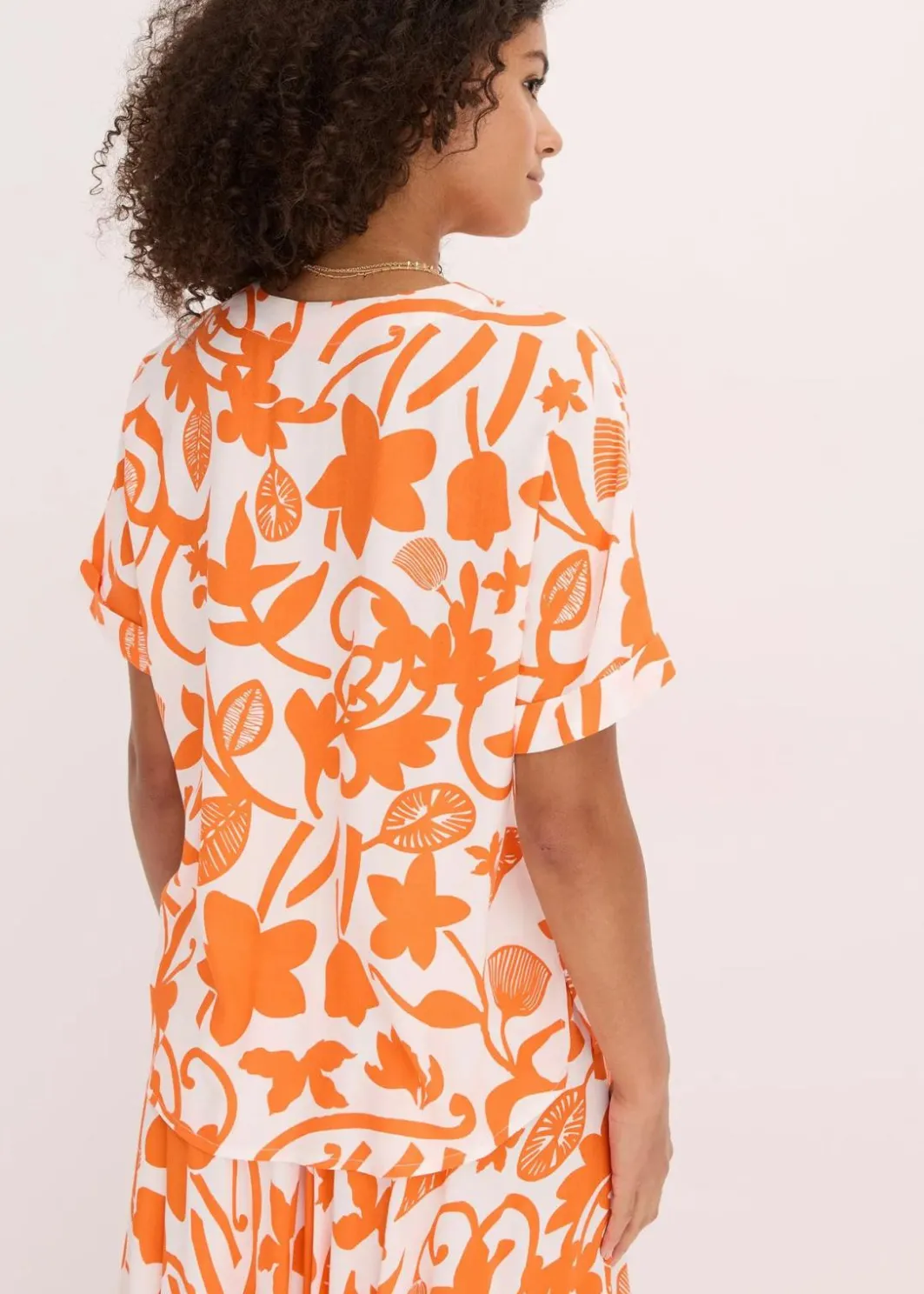 Damen bonprix Bekleidung·Jacken & Mäntel|Blusen & Tuniken|bedruckte Tunikabluse aus fließender Viskose
