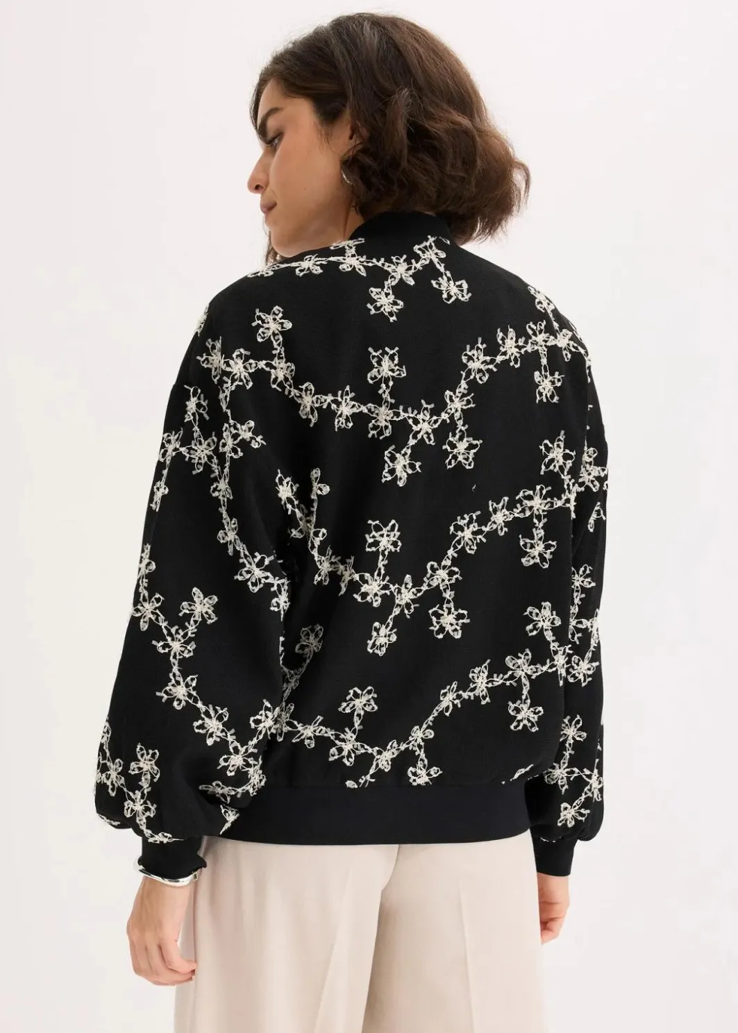 Damen bonprix Bekleidung·Hosen|Jacken & Mäntel|Blouson mit Stickerei