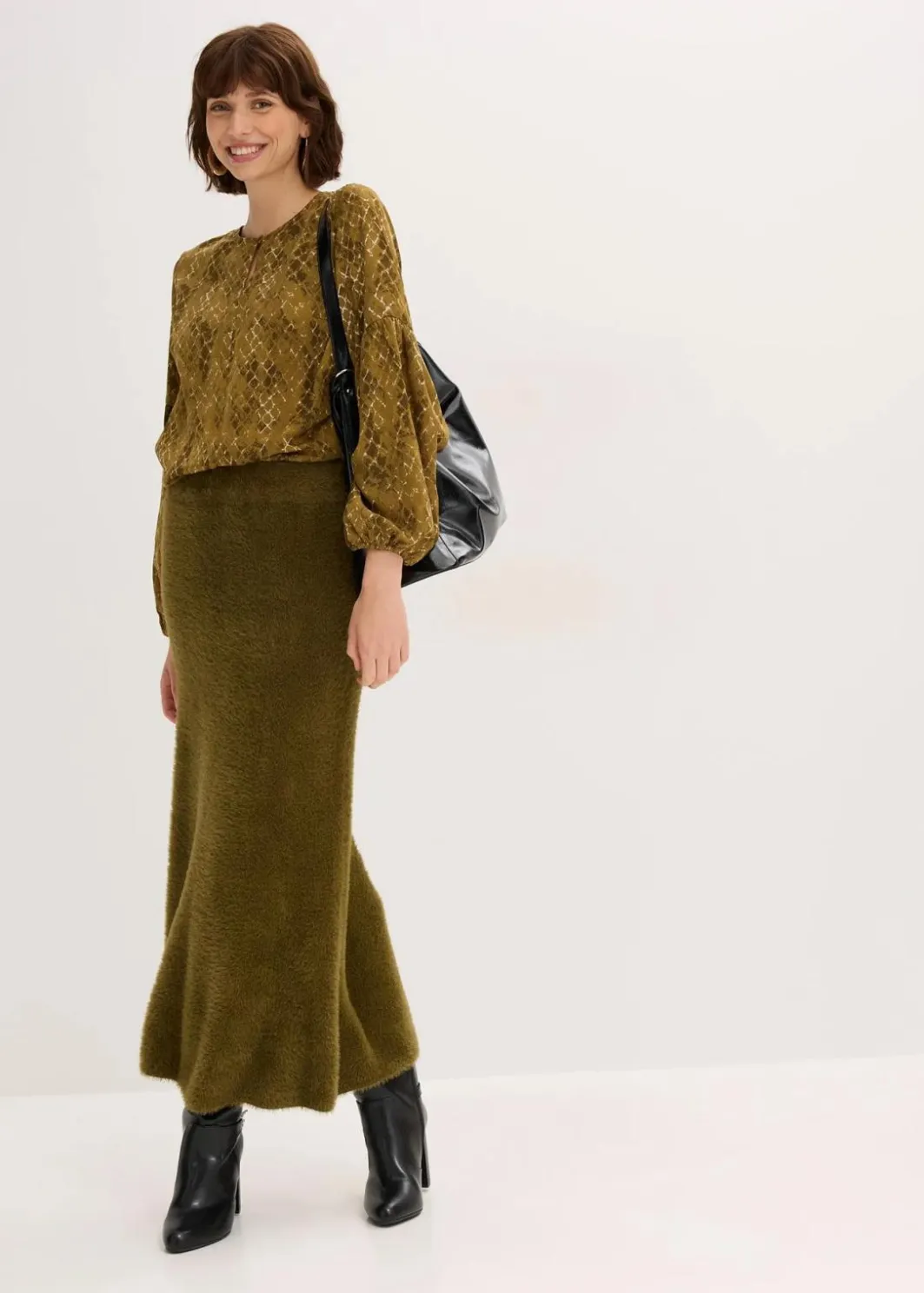 Online Bluse aus fließendem Satin Damen Bekleidung·Jacken & Mäntel|Nachhaltigere Materialien