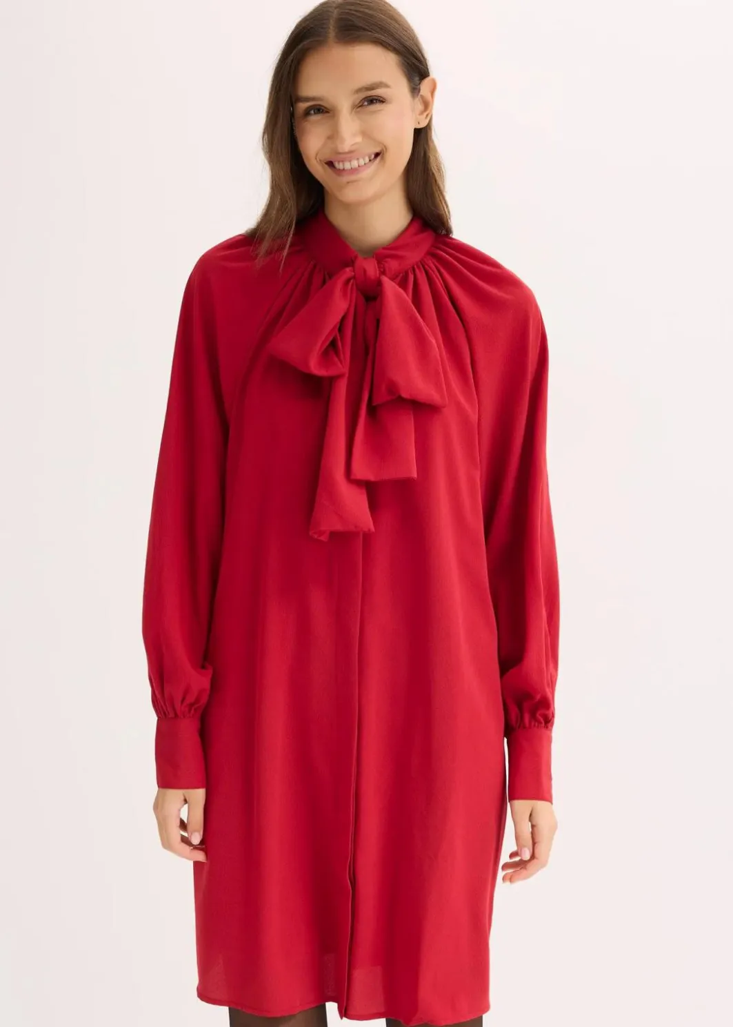 Damen bonprix Kleider|Nachhaltigere Materialien|Blusenkleid mit Schluppenkragen