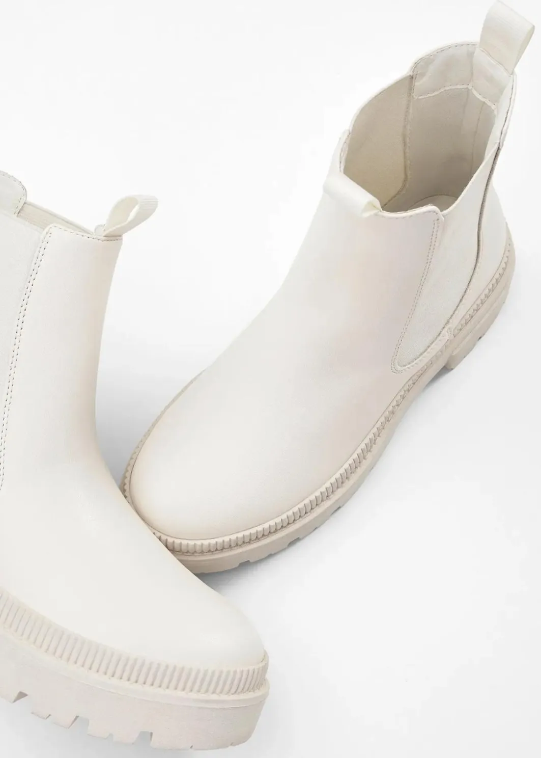 Damen bonprix Schuhe & Accessoires In Spezialgrößen·Schuhe In Übergröße|Schuhe & Accessoires In Spezialgrößen·Elastischer Schaft|Chelsea-Boots mit Profilsohle
