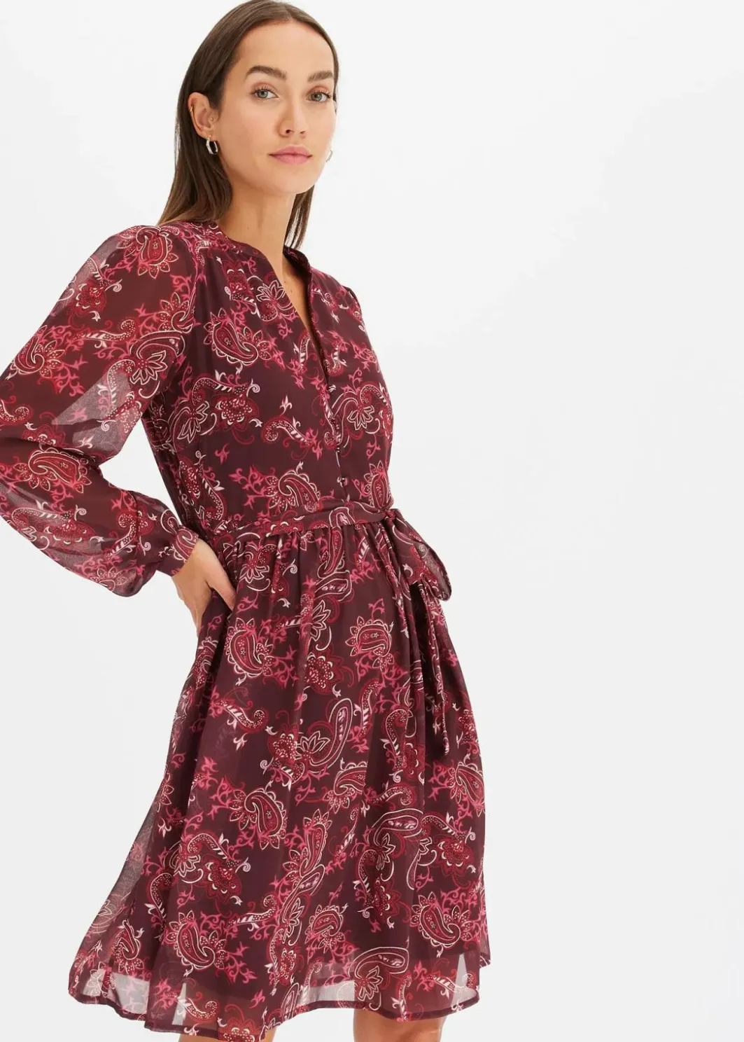 Damen bonprix Bekleidung·Pullover & Strickjacken|Nachhaltigere Materialien|Chiffonkleid
