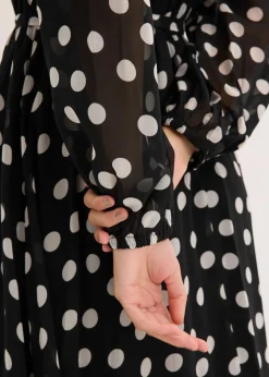 Online Chiffonkleid mit Kontrast-Pipings Damen Bekleidung·Pullover & Strickjacken|Kleider