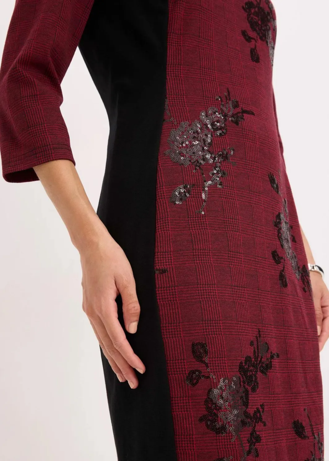 Damen bonprix Kleider|Bekleidung·Pullover & Strickjacken|Etuikleid mit Paillettenstickerei