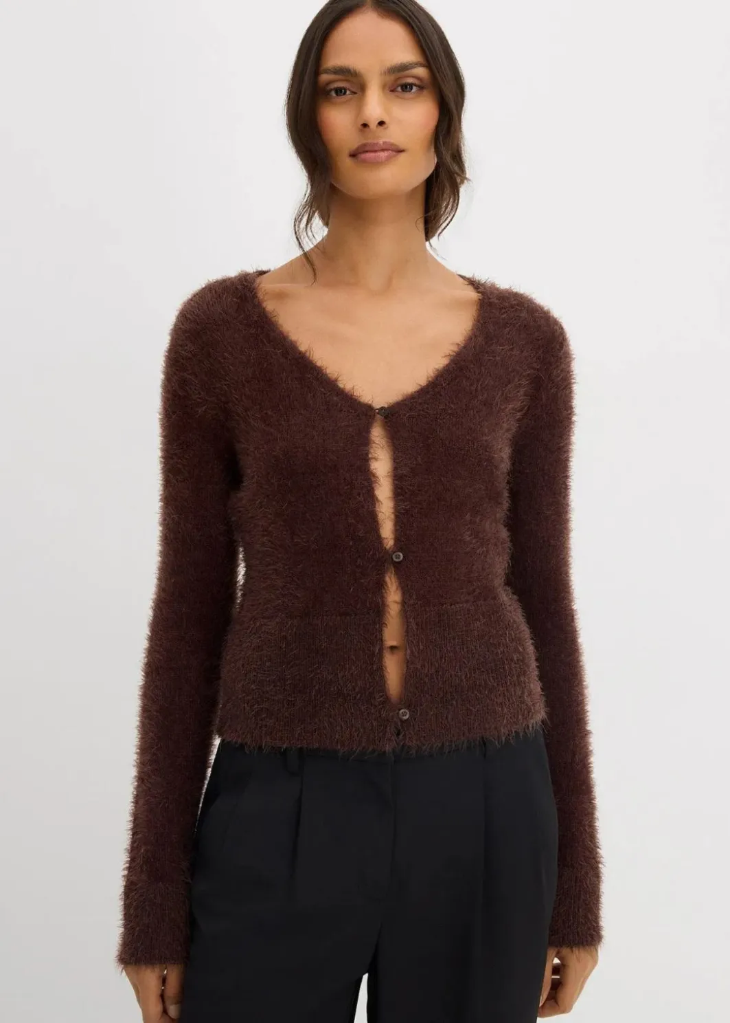 New Feinstrickjacke aus Federgarn Damen Bekleidung·Umstandsmode|Strickmode