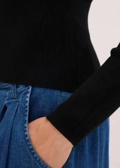 New Feinstrickpullover mit Schmuck-Detail Damen Pullover & Strickjacken|Strickmode