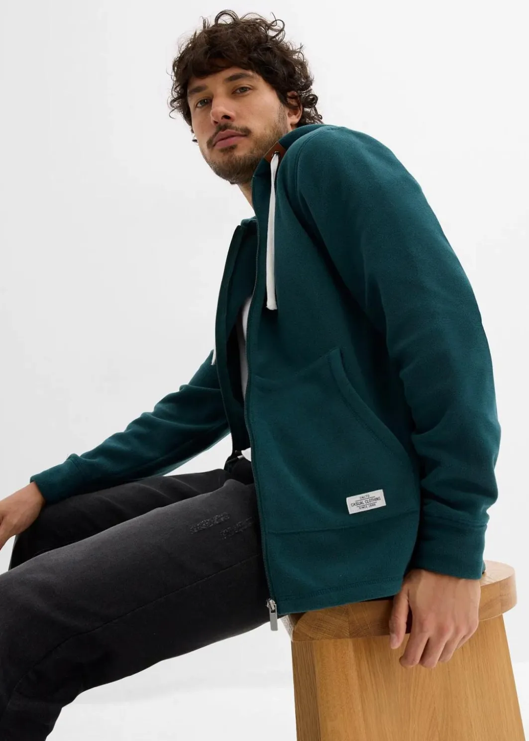 Herren bonprix Sweat|Jacken & Mäntel|Fleecejacke mit Kapuze und aufgesetzten Taschen
