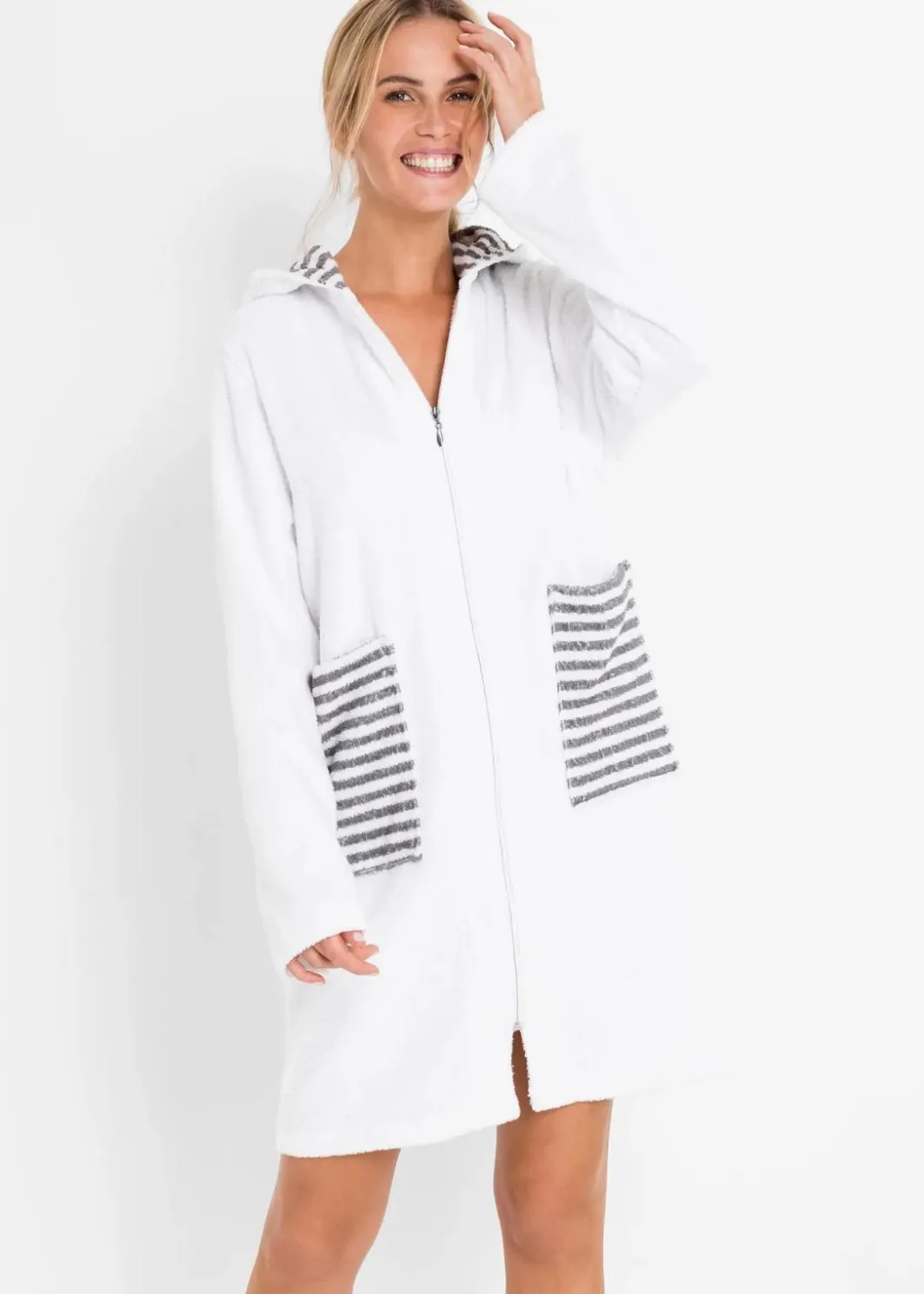Damen bonprix Bademäntel|Nachhaltigere Materialien|Frottee Bademantel aus Bio-Baumwolle mit Reißverschluss