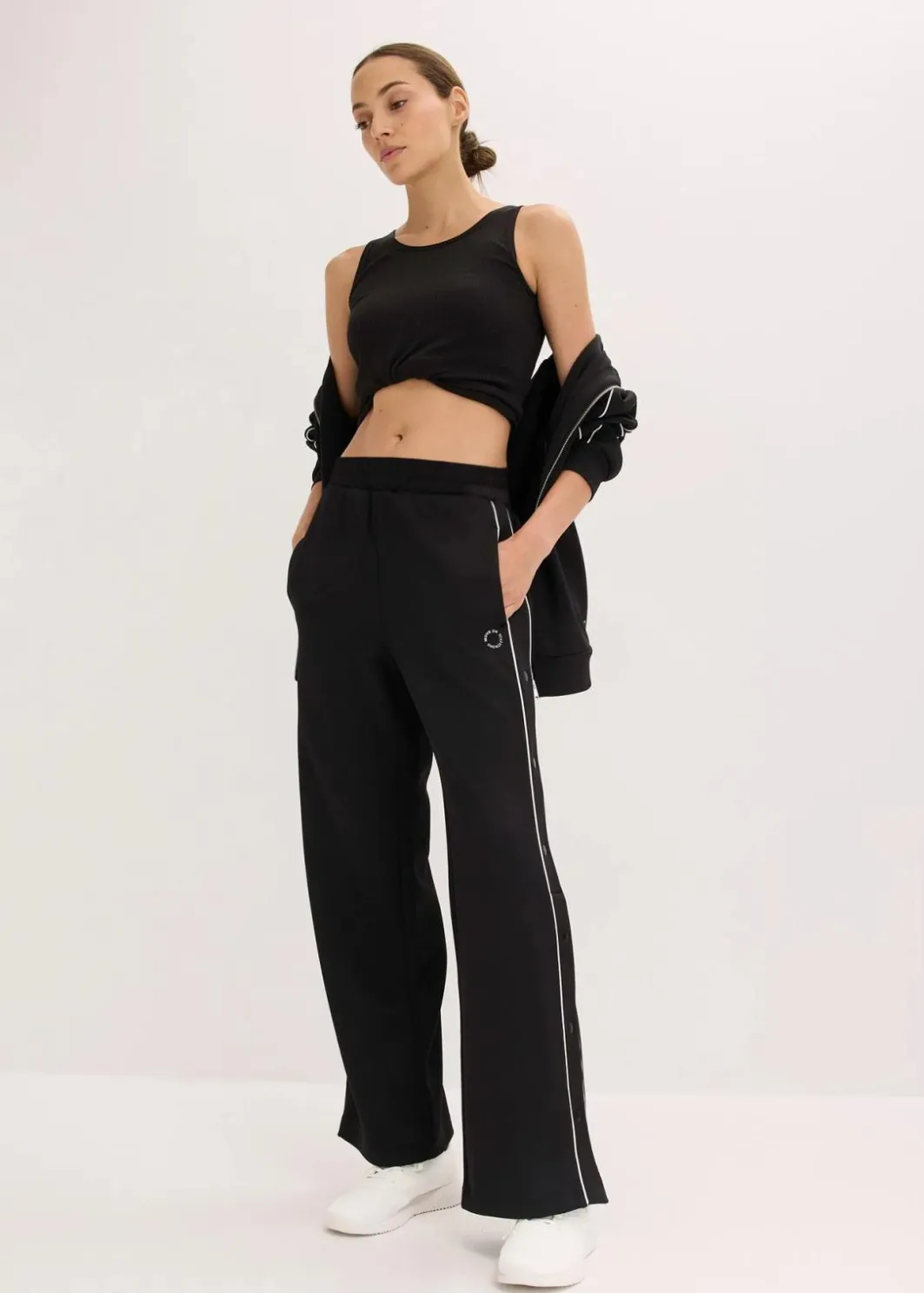 Damen bonprix Bekleidung·Sweat|Bekleidung·Kleider|Funktions-Jogginghose mit Knöpfen, schnelltrocknend