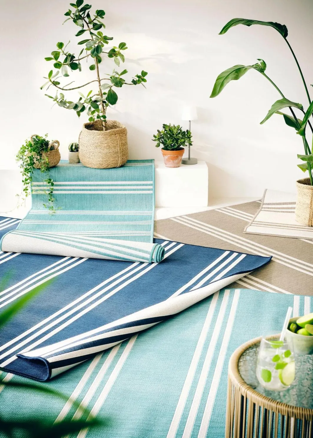 bonprix Läufer|Flachgewebe-Teppiche|In- und Outdoor Wende-Teppich mit Streifen