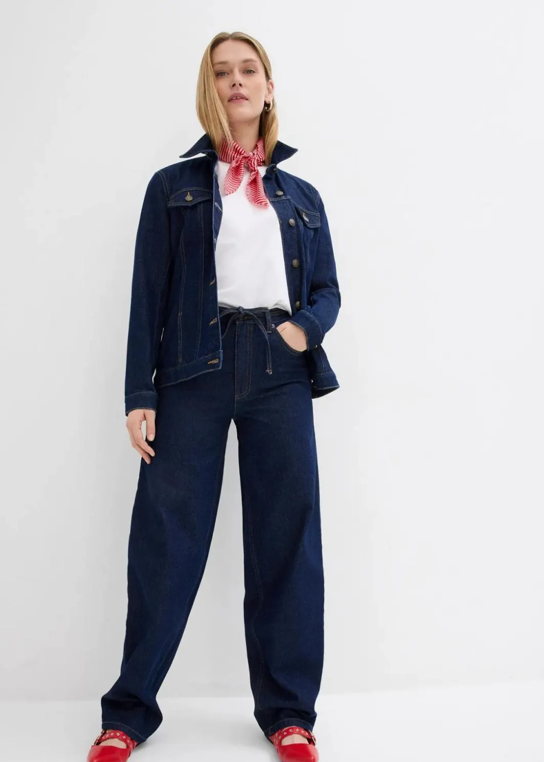 Best Jeansjacke, tailliert, mit Baumwolle Damen Bekleidung·Hosen|Jacken & Mäntel