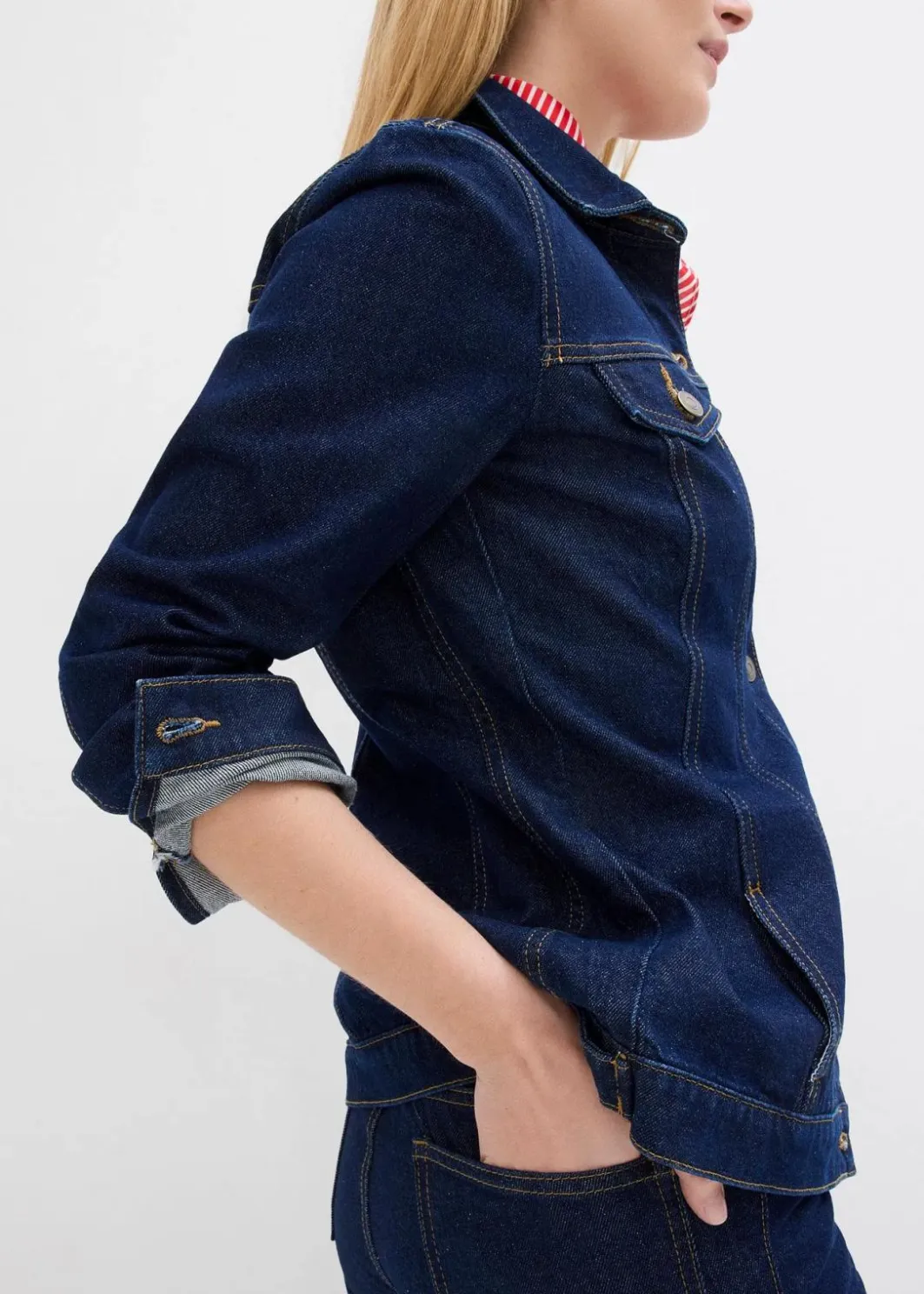 Best Jeansjacke, tailliert, mit Baumwolle Damen Bekleidung·Hosen|Jacken & Mäntel