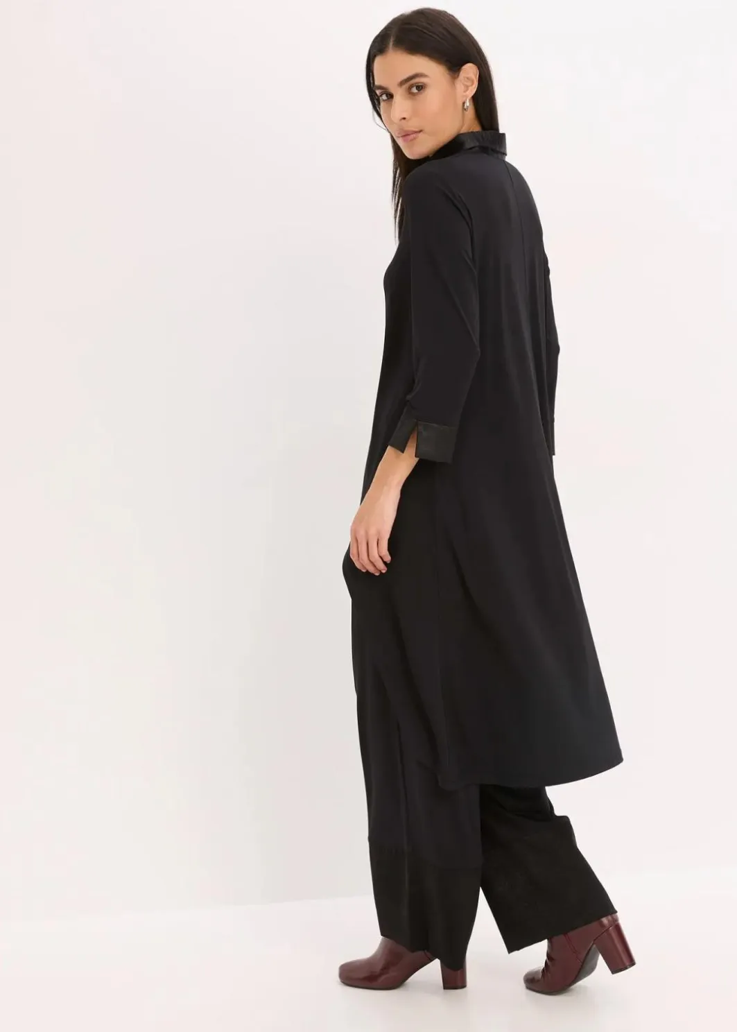Discount Jersey Bluse mit Satinbesätzen Damen Bekleidung·Jacken & Mäntel|Blusen & Tuniken