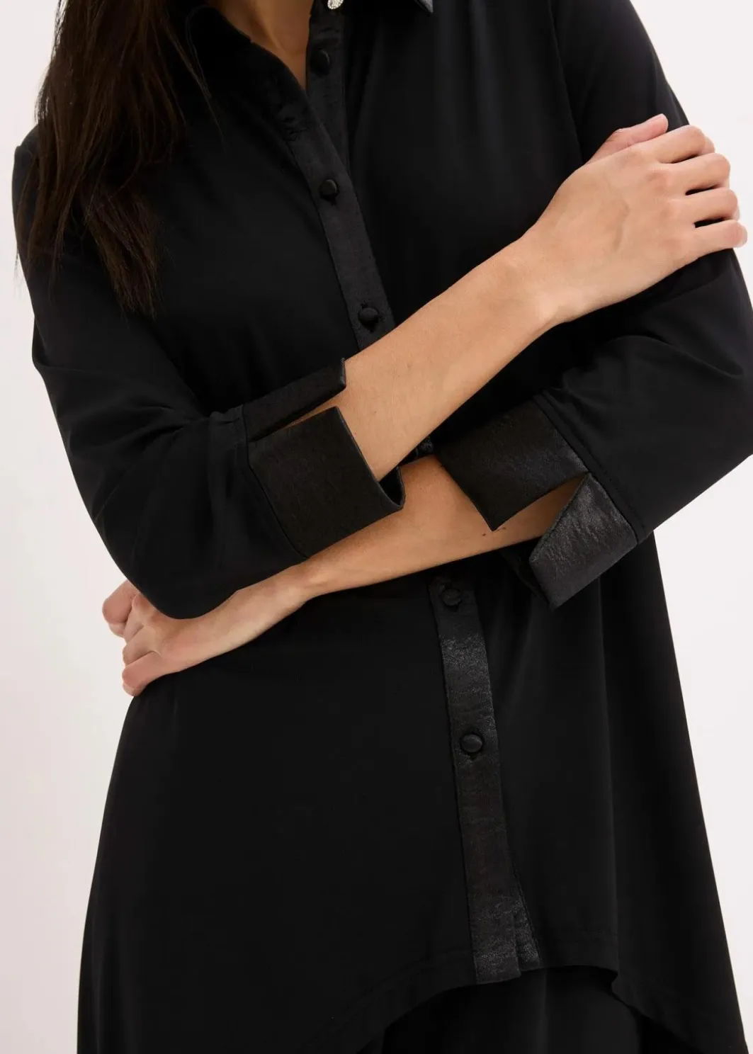 Discount Jersey Bluse mit Satinbesätzen Damen Bekleidung·Jacken & Mäntel|Blusen & Tuniken