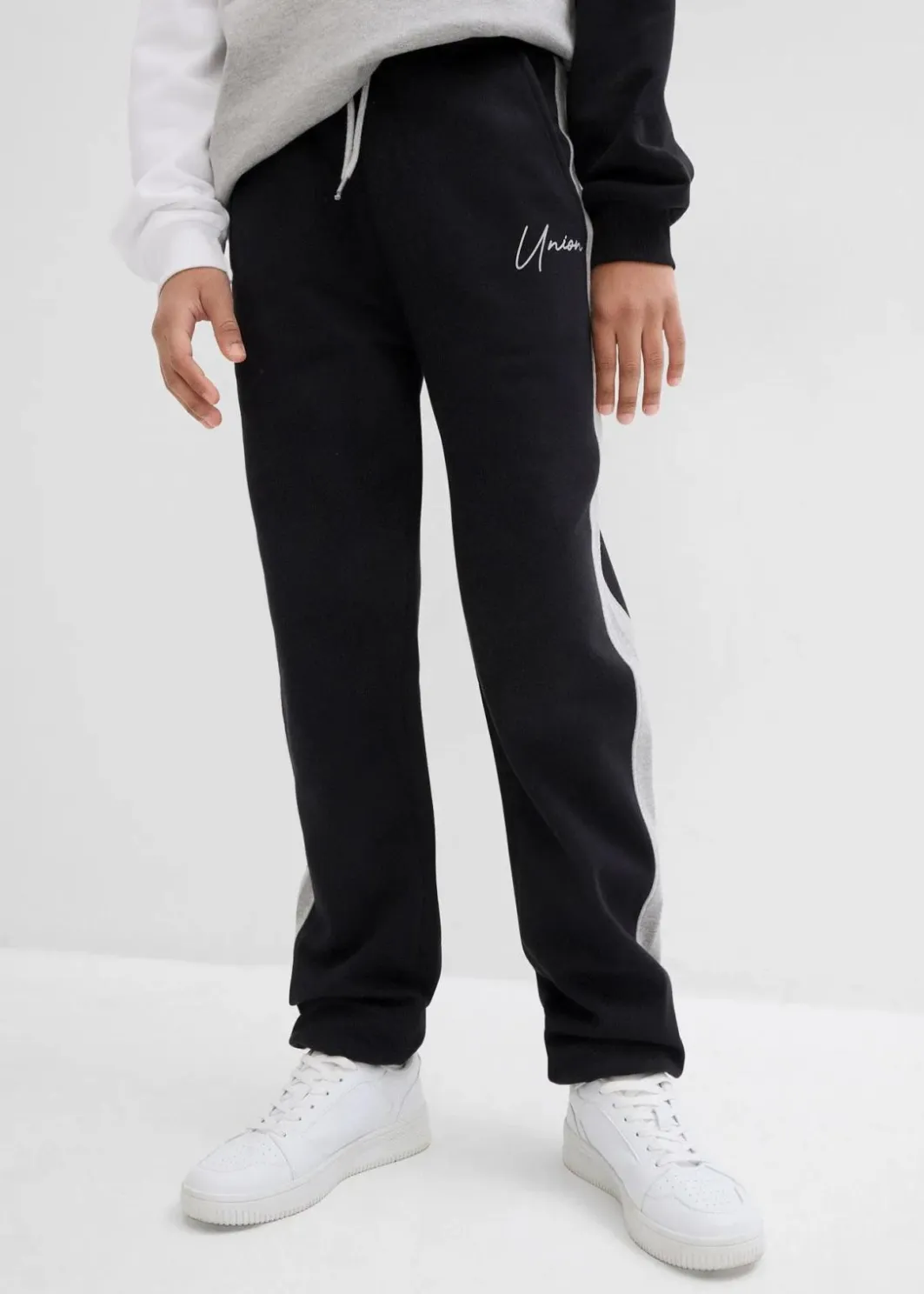 Kinder bonprix Jungen 9-16 Jahre·Bademode|Jungen 9-16 Jahre·Hosen|Jogginghose aus reiner Bio-Baumwolle