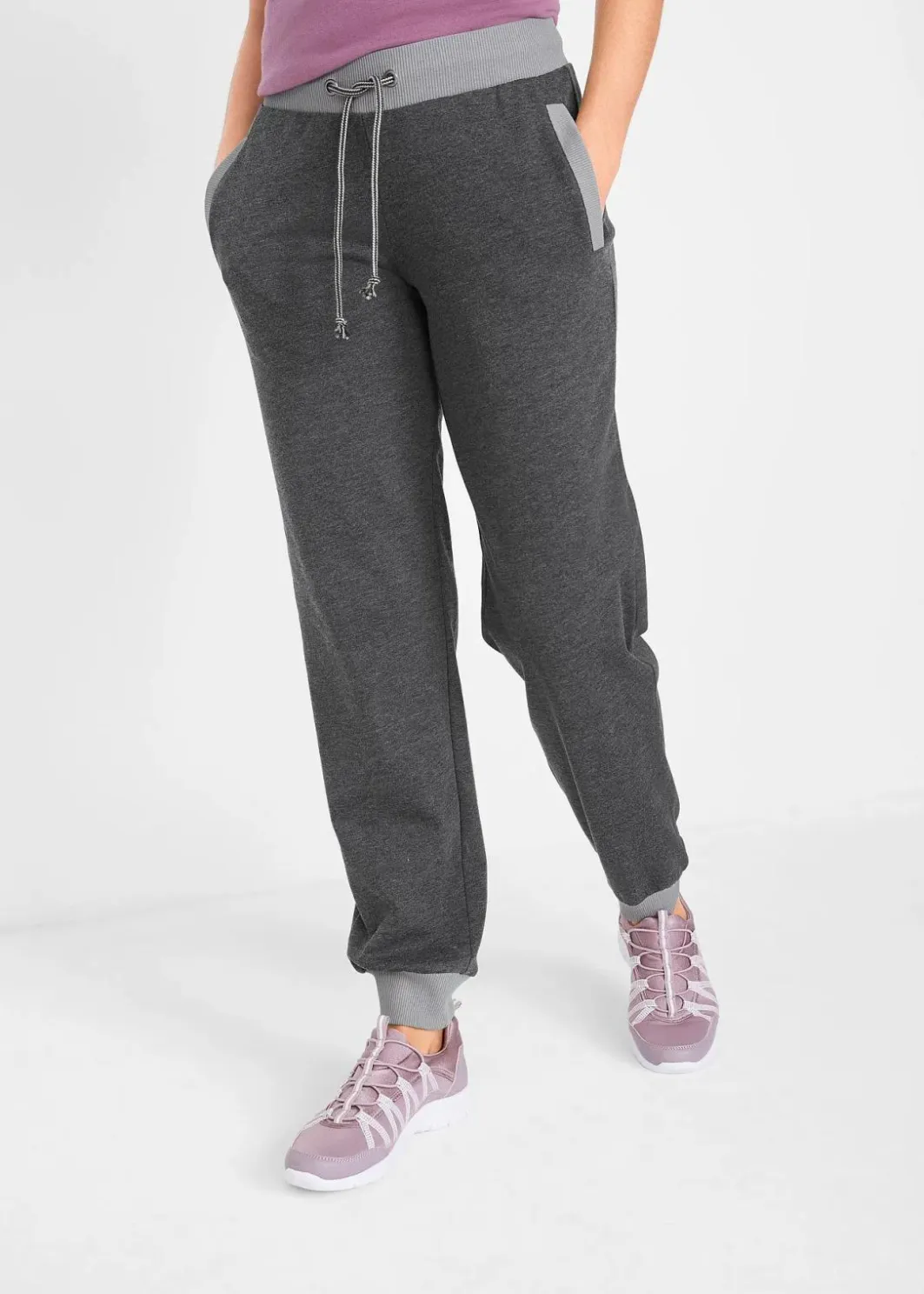 Hot Jogginghose mit Kontrastbündchen Damen Bekleidung·Blusen & Tuniken|Bekleidung·Kleider