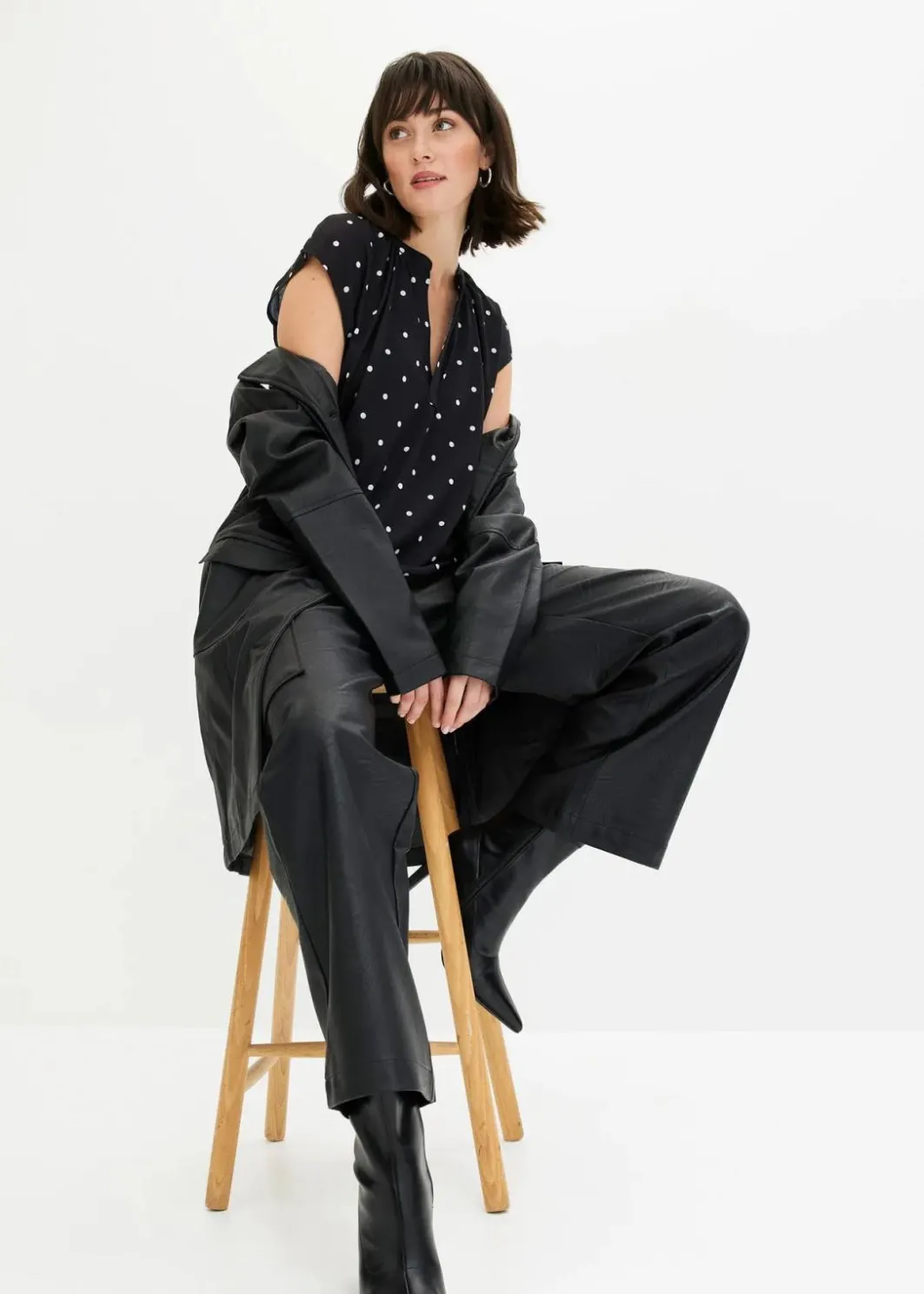 Damen bonprix Nachhaltigere Materialien|Shirts & Tops|Kurzarmshirt mit Henley-Ausschnitt aus Viskosemix