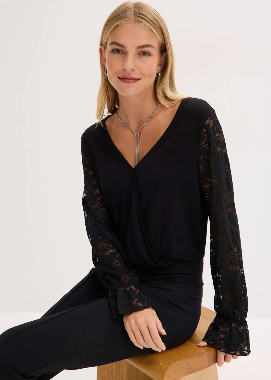 Hot Langarmshirt mit Spitze Damen Shirts & Tops
