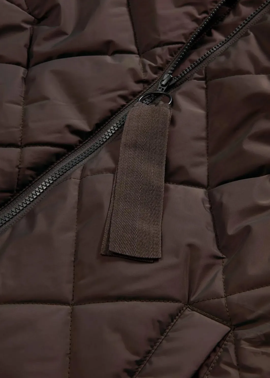 Outlet Langer, wattierter Steppmantel mit Kapuze Damen Nachhaltigere Materialien|Bekleidung·Hosen