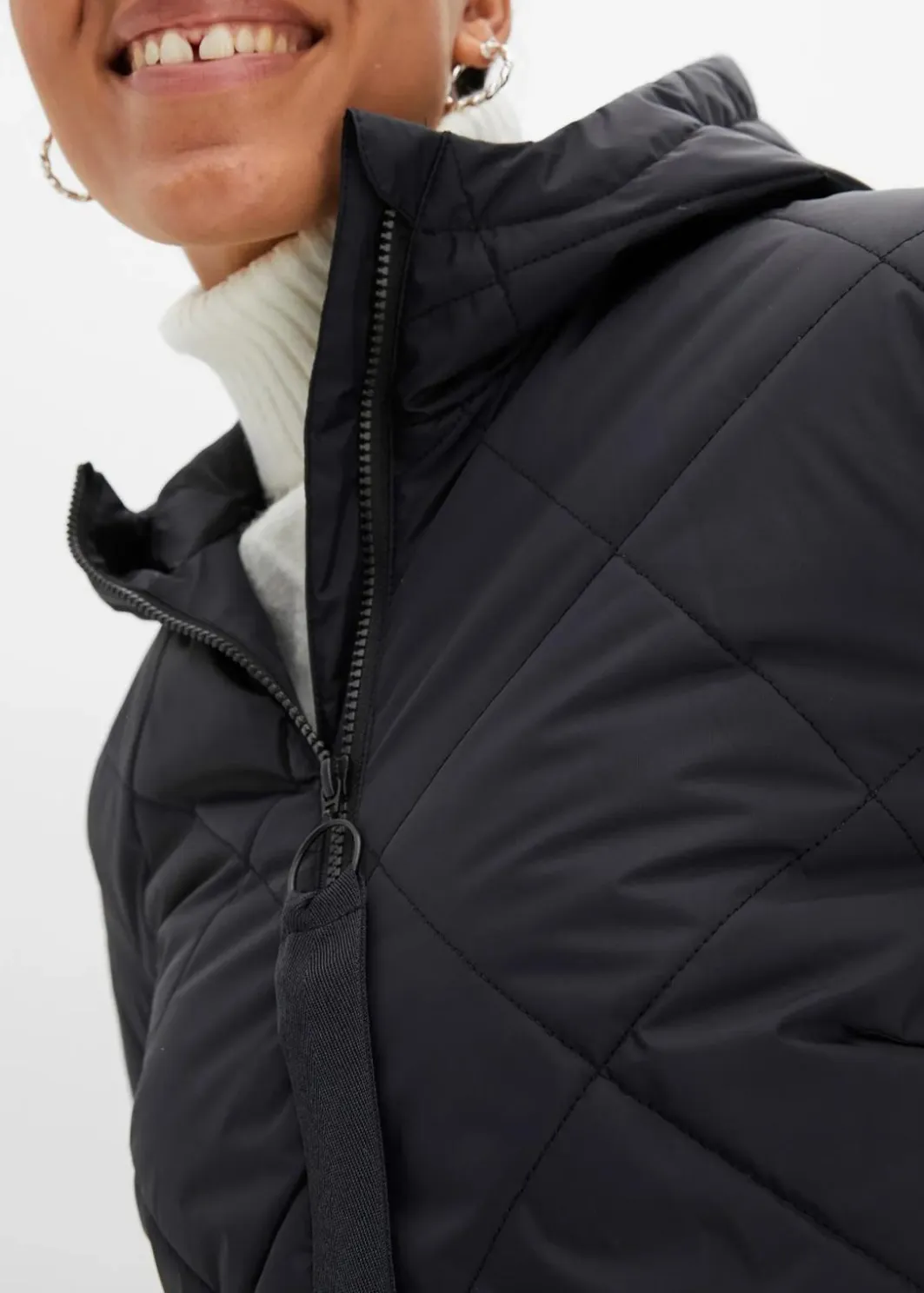 Damen bonprix Bekleidung·Hosen|Nachhaltigere Materialien|Langer, wattierter Steppmantel mit Kapuze