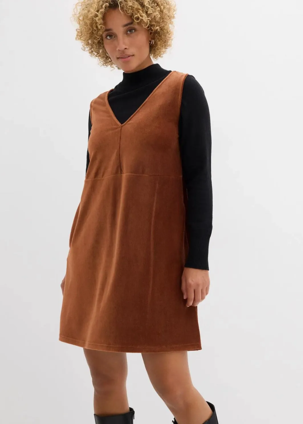 Damen bonprix Kleider|Bekleidung·Pullover & Strickjacken|Latzkleid aus Jerseycord