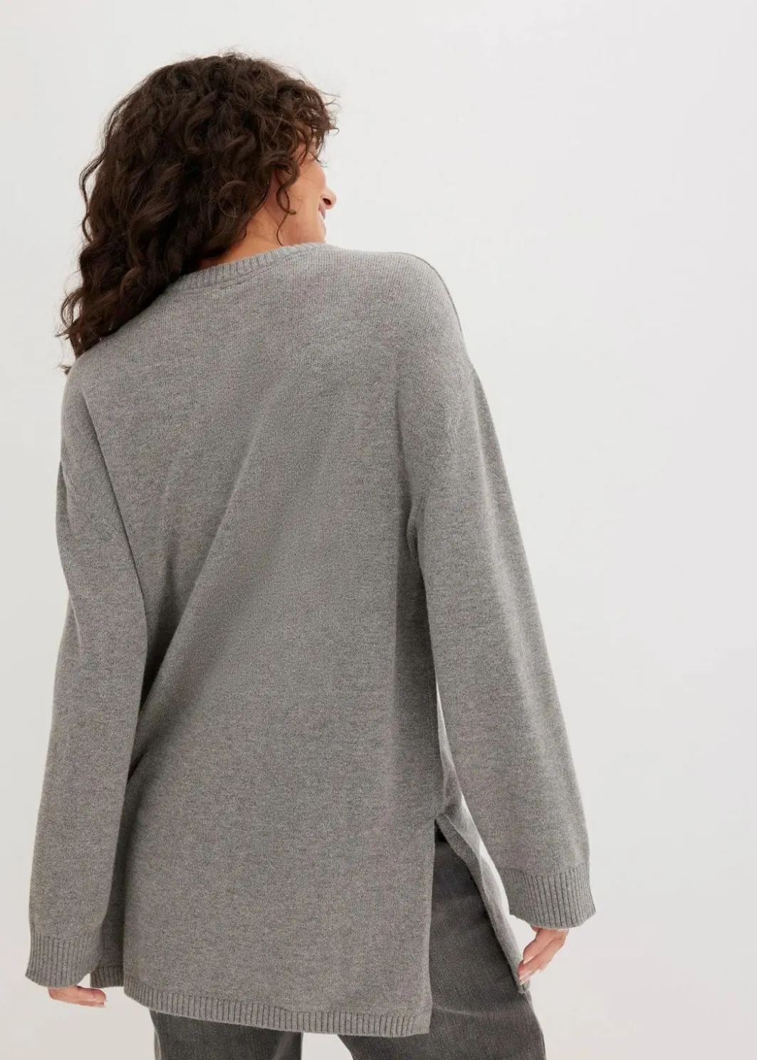 New Long-Feinstrickpullover mit Seitenschlitzen aus Viskose-Mix Damen Bekleidung·Umstandsmode|Strickmode