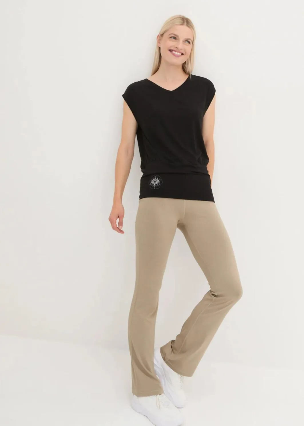 Loungewear-Shirt mit weitem Bund Damen Wäsche·Homewear|Bekleidung·Strickmode