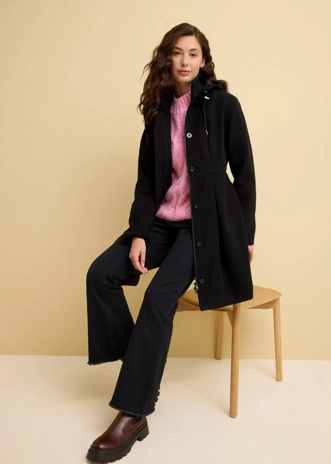 Damen bonprix Bekleidung·Hosen|Jacken & Mäntel|Mantel mit Kapuze und Bundfalten, A-Linie