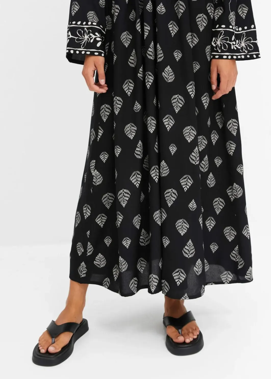 Damen bonprix Kleider|Nachhaltigere Materialien|Maxi Webkleid aus Viskose