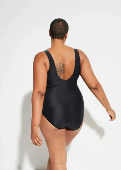 Damen bonprix Nachhaltigere Materialien|Sport Bademode|Medium Shape-Badeanzug mit eckigem Ausschnitt