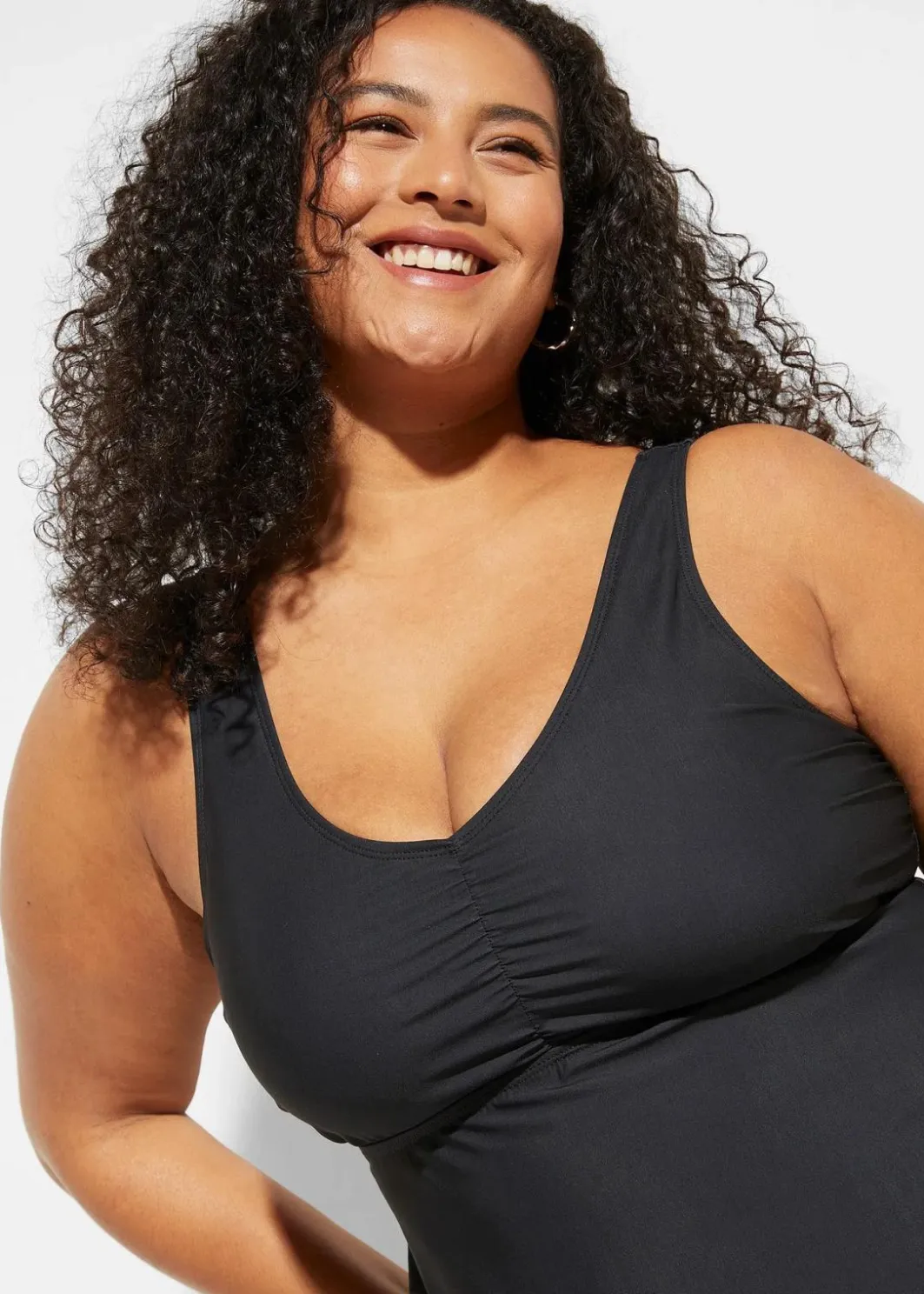 Damen bonprix Nachhaltigere Materialien|Shapewear|Medium Shape-Badekleid mit V-Ausschnitt