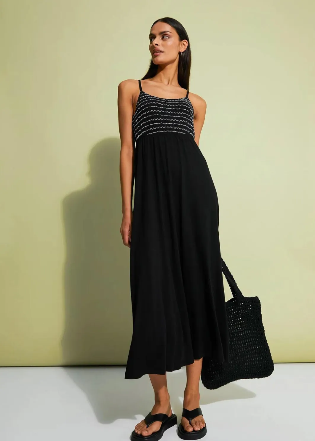 Discount Midikleid mit Stickerei Damen Kleider|Bekleidung·Pullover & Strickjacken