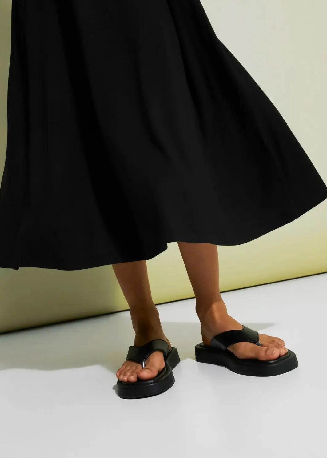 Discount Midikleid mit Stickerei Damen Kleider|Bekleidung·Pullover & Strickjacken