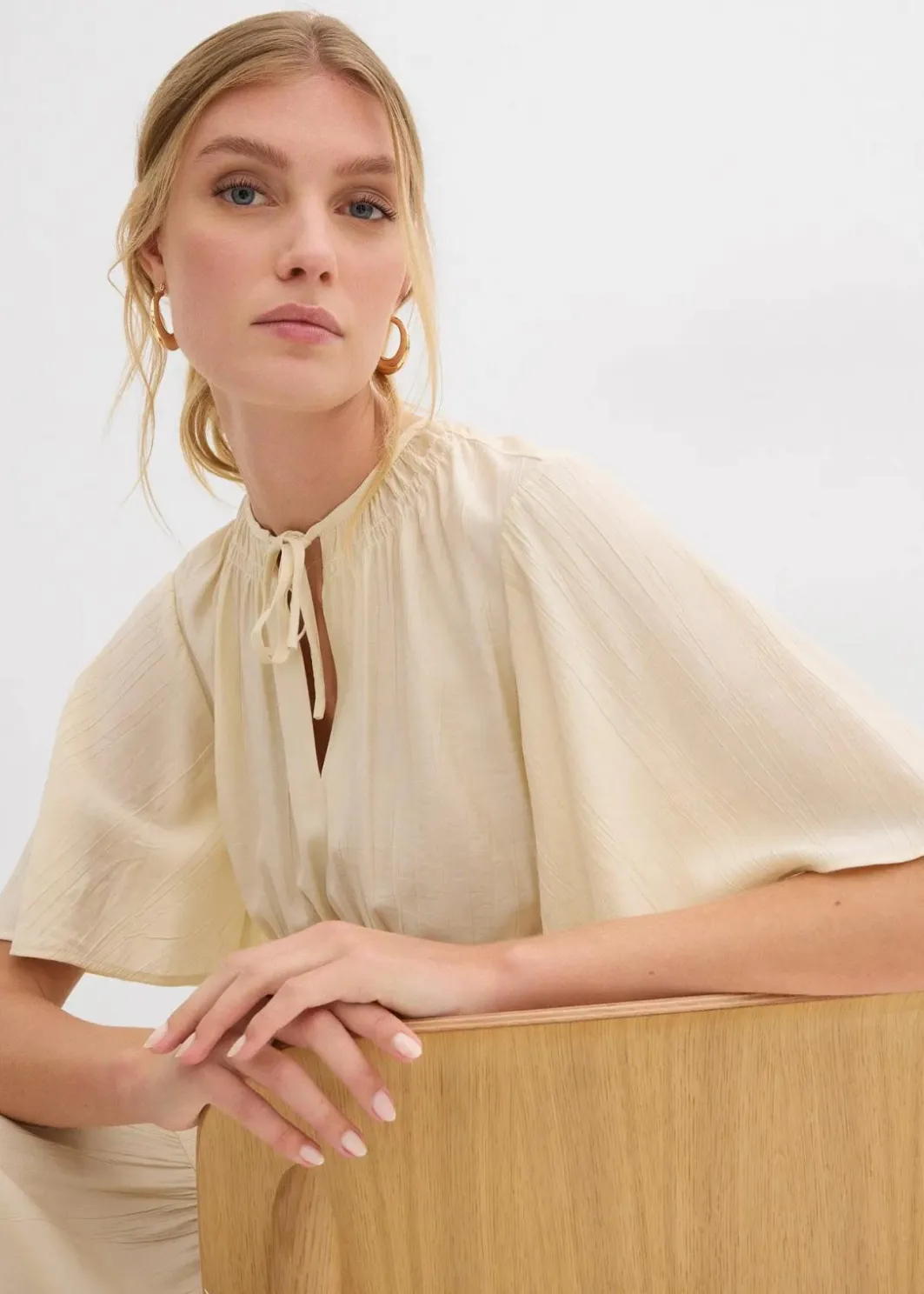 Damen bonprix Kleider|Bekleidung·Pullover & Strickjacken|Minikleid aus fließendem Viskose-Mix