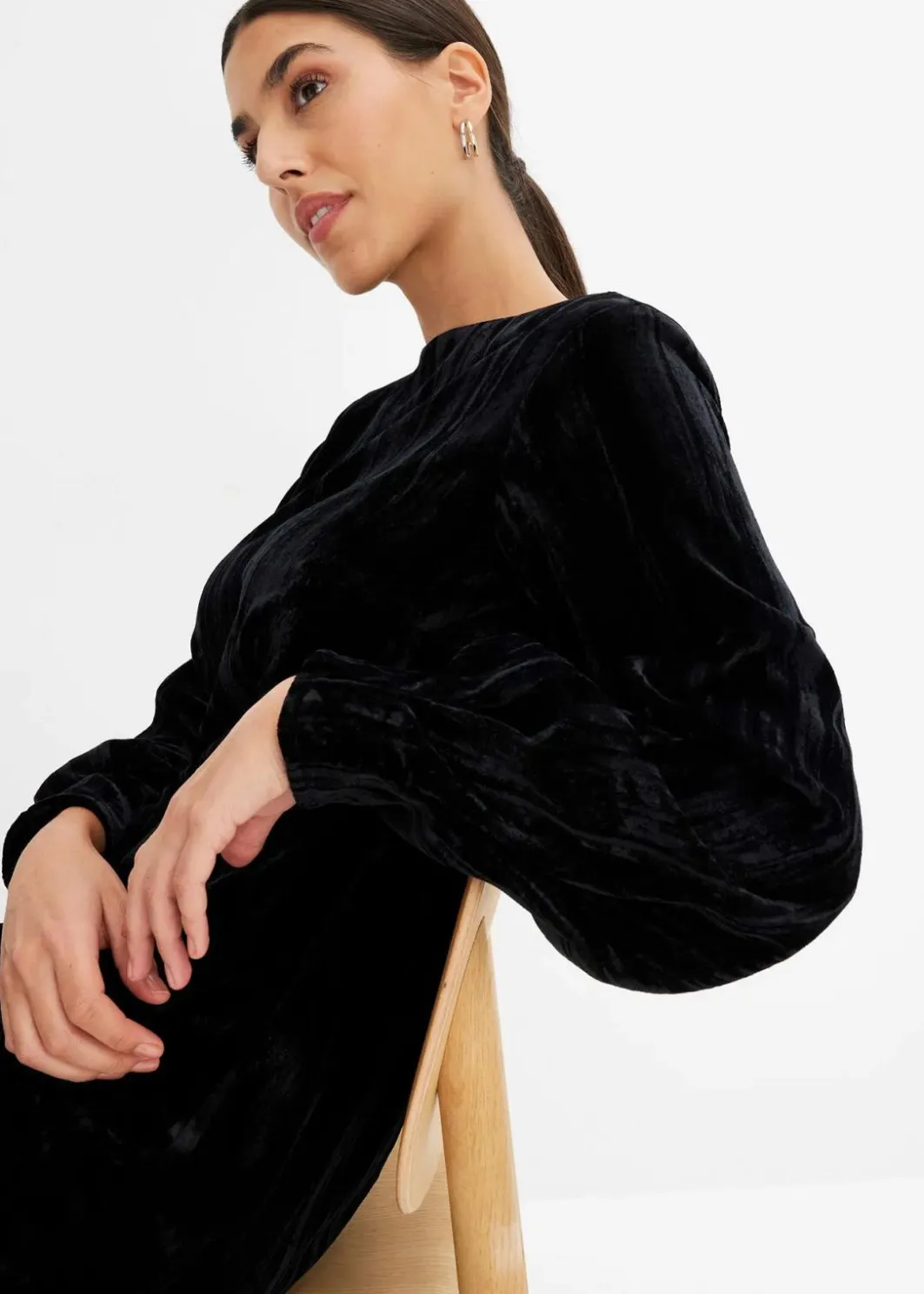 Damen bonprix Bekleidung·Pullover & Strickjacken|Kleider|Minikleid aus Samt