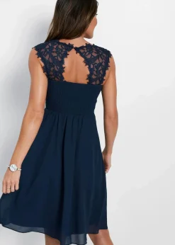 Hot Minikleid mit Spitze Damen Bekleidung·Pullover & Strickjacken|Festliche Mode