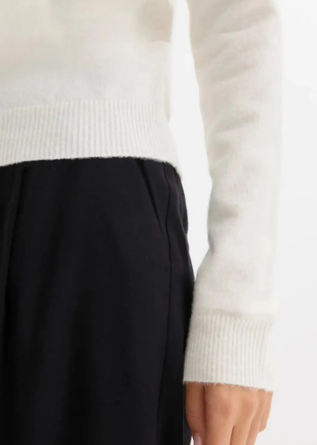 Damen bonprix Bekleidung·Umstandsmode|Bekleidung·Jeans|Oversize Pullover mit Camrenausschnitt