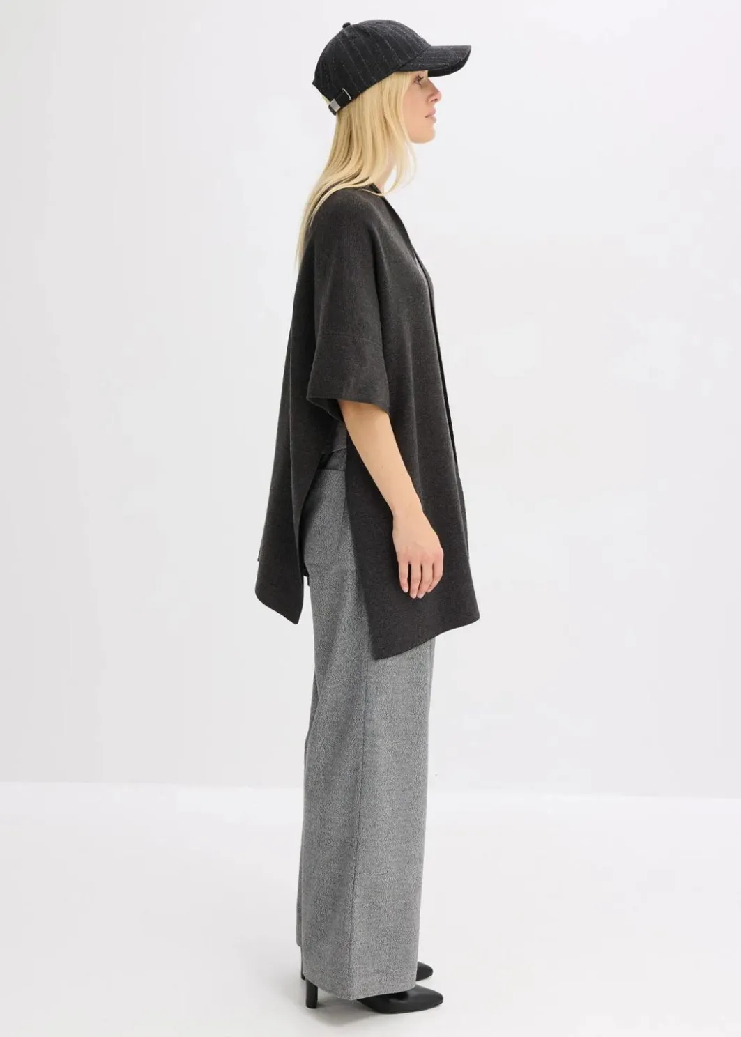 Damen bonprix Jacken & Mäntel|Bekleidung·Hosen|Oversize Strick-Cape