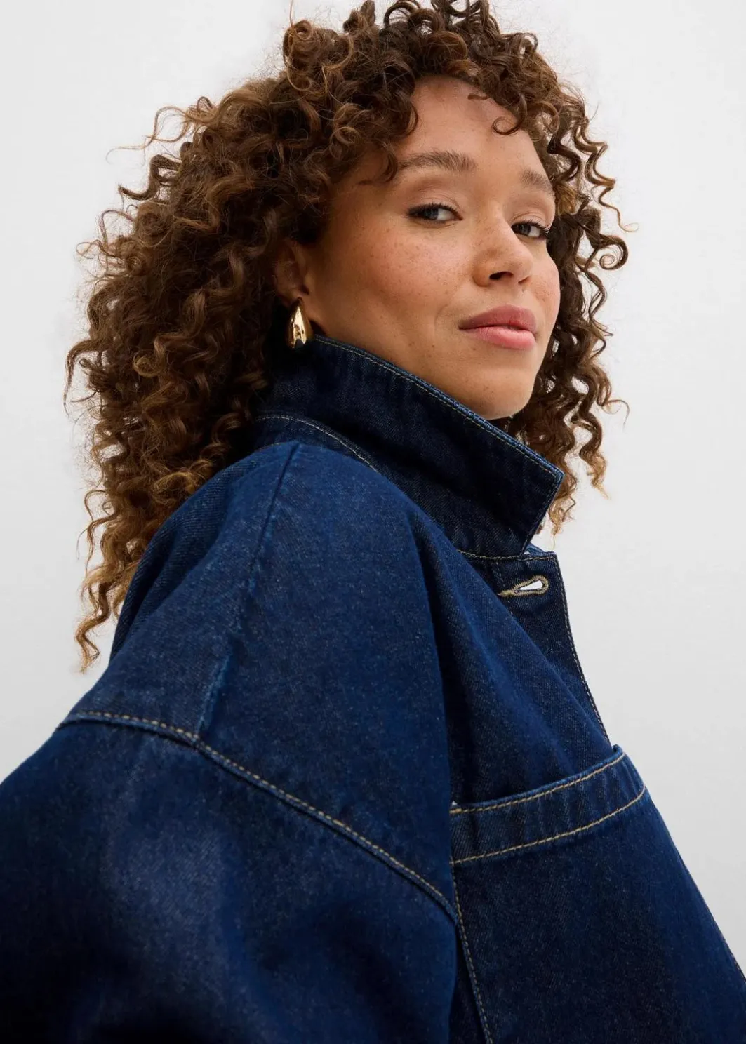 Damen bonprix Bekleidung·Hosen|Nachhaltigere Materialien|Oversized Jeans-Overshirt aus Bio-Baumwolle