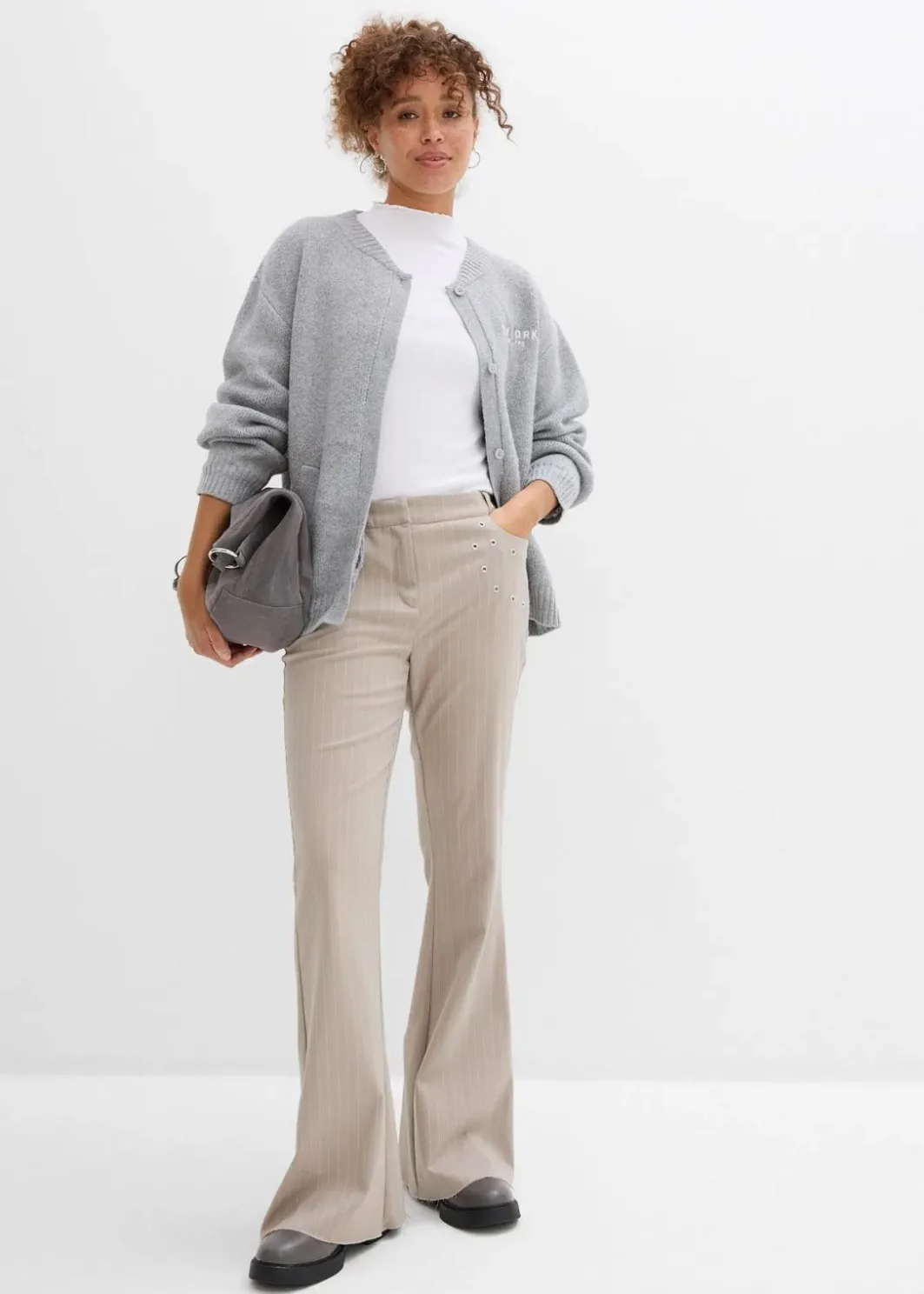 Outlet Oversize-Strickjacke Damen Bekleidung·Umstandsmode|Nachhaltigere Materialien