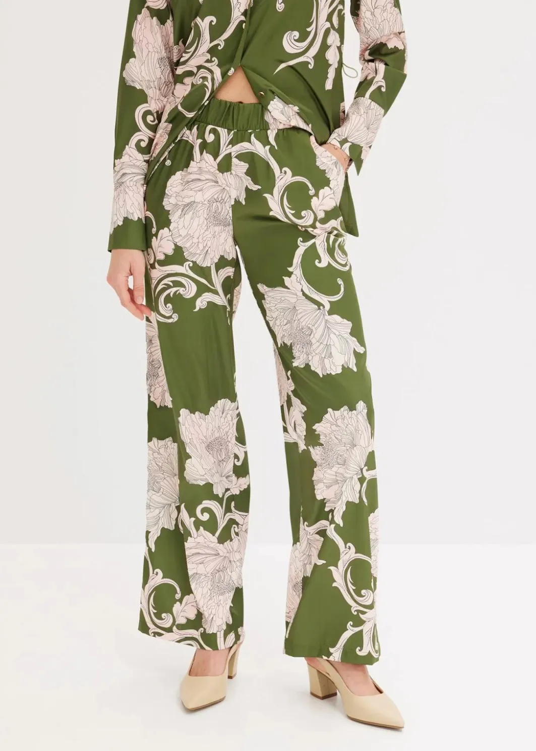 Outlet Palazzo-Hose aus fließendem Satin Damen Bekleidung·Kleider|Zweiteiler & Sets