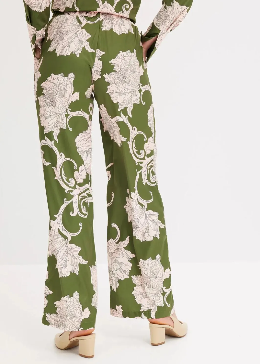 Outlet Palazzo-Hose aus fließendem Satin Damen Bekleidung·Kleider|Zweiteiler & Sets