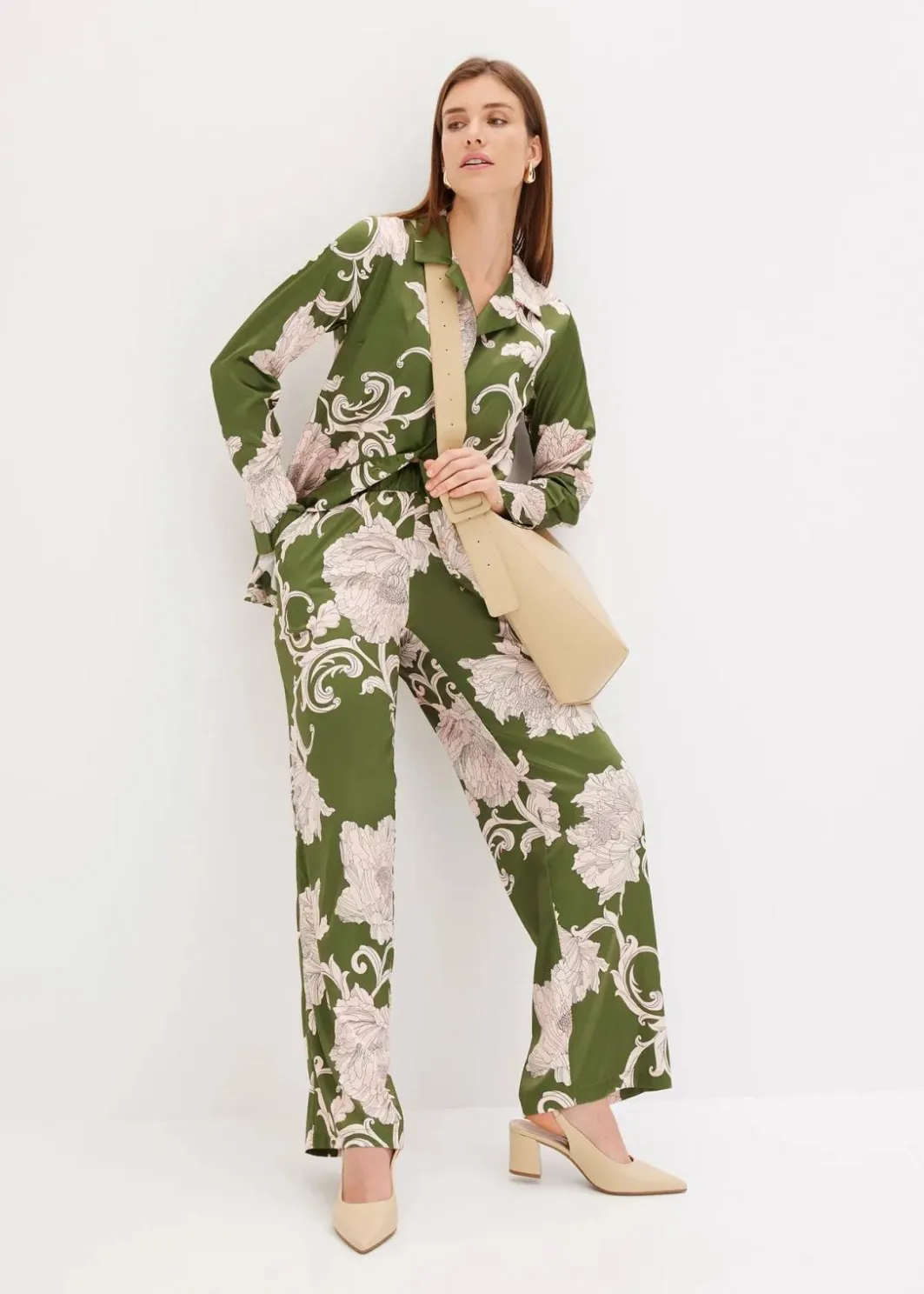 Outlet Palazzo-Hose aus fließendem Satin Damen Bekleidung·Kleider|Zweiteiler & Sets