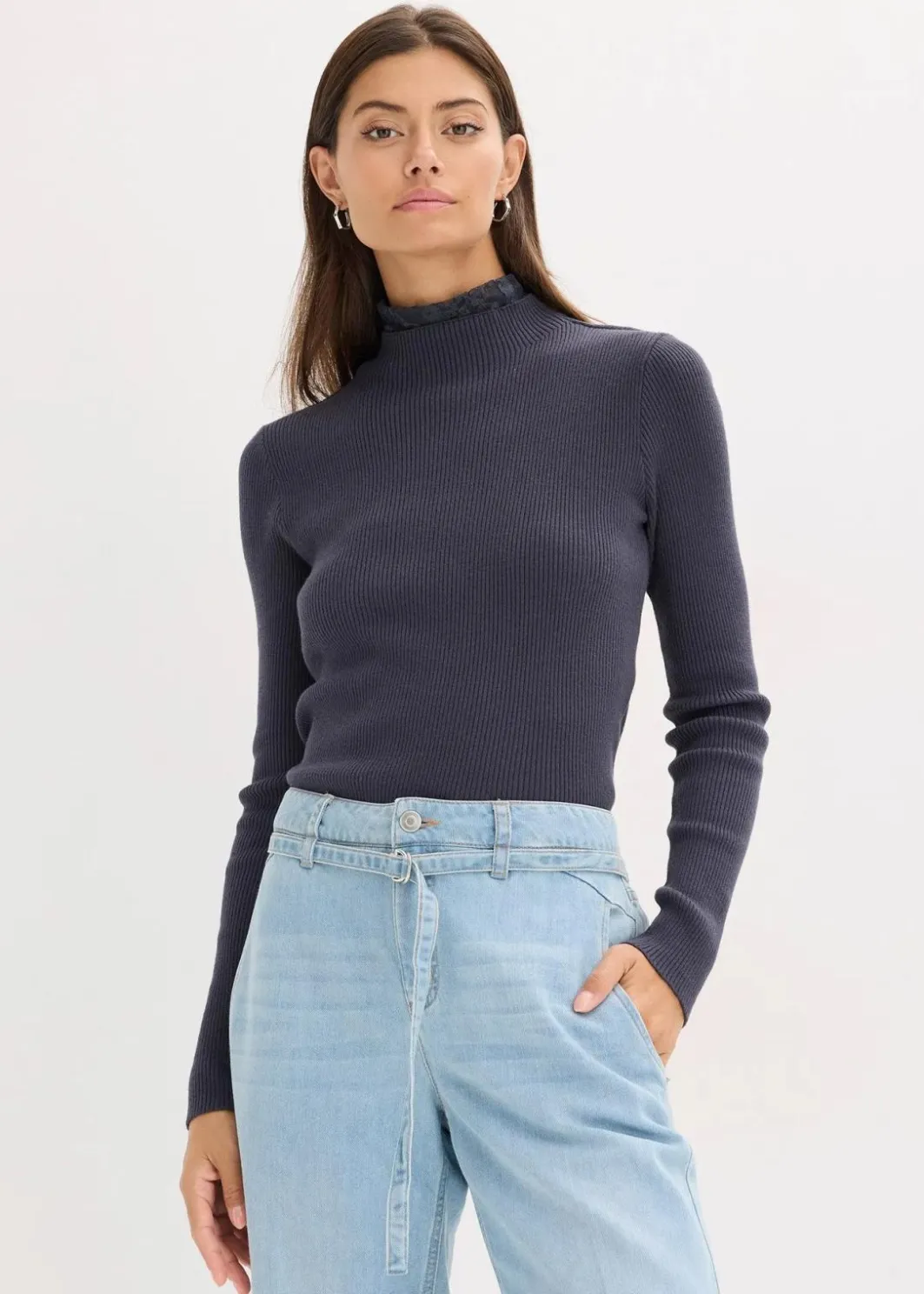 Ripp-Pullover aus fließendem Viskose-Mix Damen Bekleidung·Umstandsmode|Strickmode