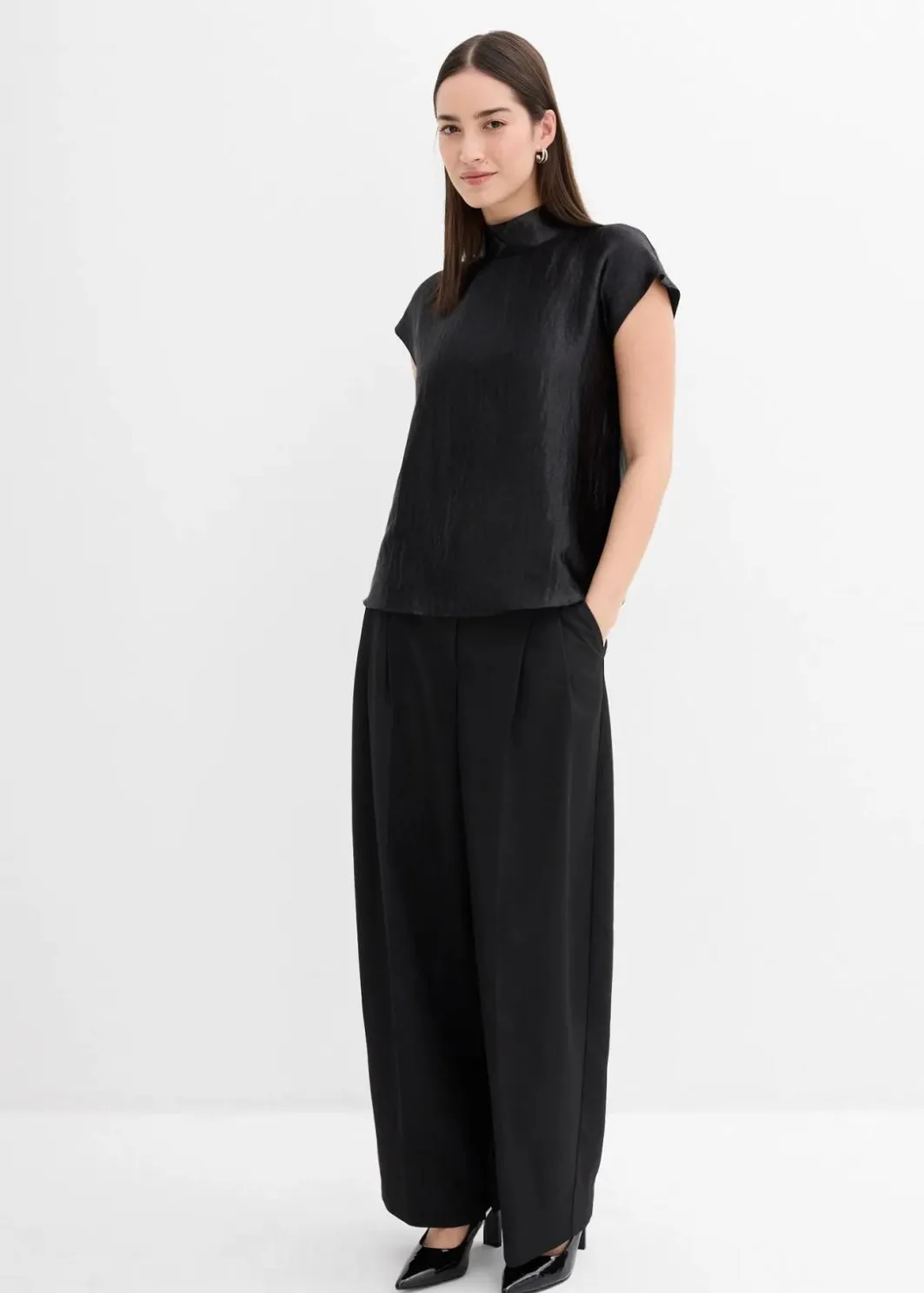 Damen bonprix Shirts & Tops|Blusen & Tuniken|Satin Blusentop mit halbhohem Kragen
