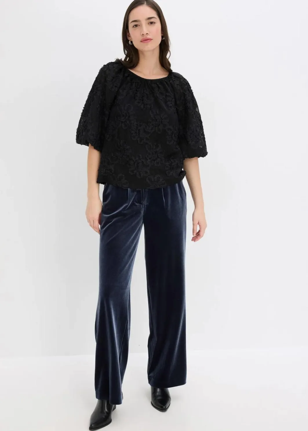 Damen bonprix Bekleidung·Jacken & Mäntel|Blusen & Tuniken|Schlupfbluse mit strukturiertem Blumen-Muster
