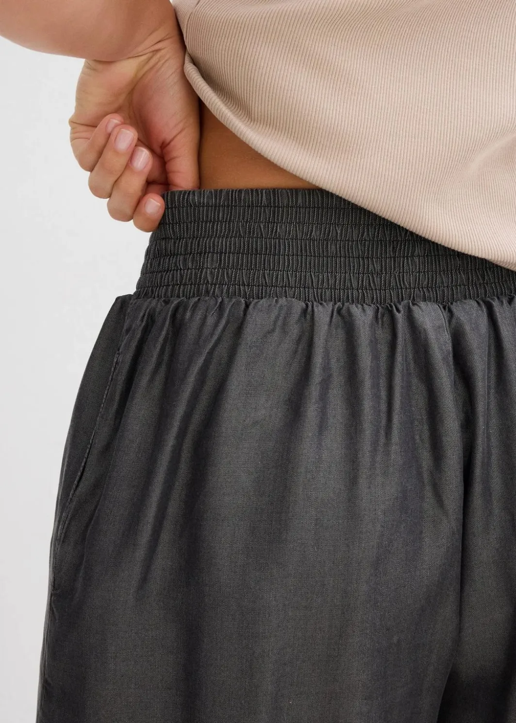 Clearance Schlupf-Shorts mit Smockbund Damen Shorts|Hosen