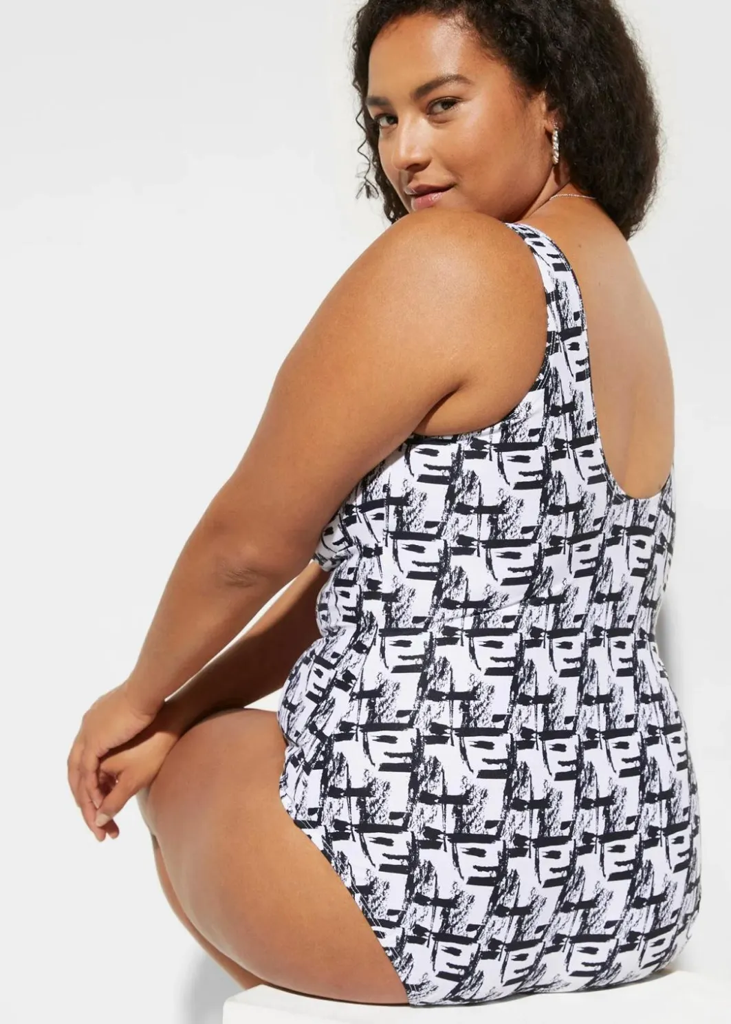Damen bonprix Nachhaltigere Materialien|Shapewear|Shape Badeanzug leichte Formkraft